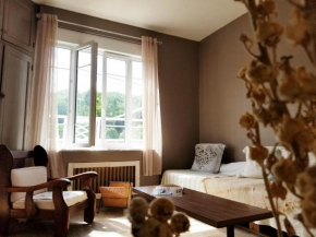 Hotels in Lavault-Sainte-Anne